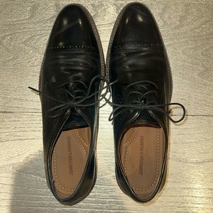 Men’s Black Dress Shoes - Size 10 - Johnston & Murphy - worn, great condition